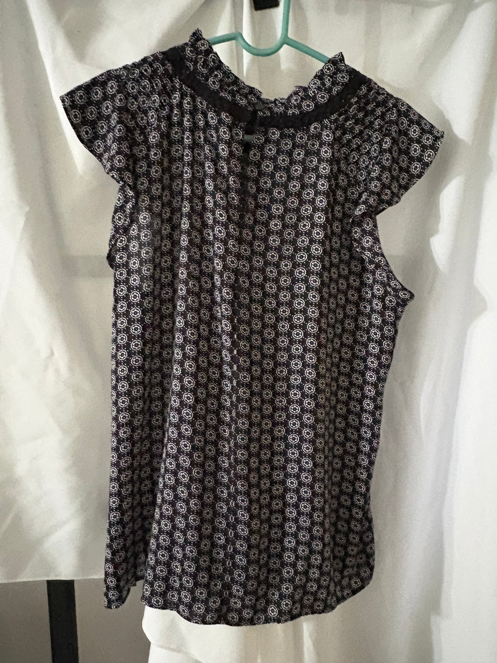 LOFT Black & White Medallion Print Flutter Sleeve Blouse