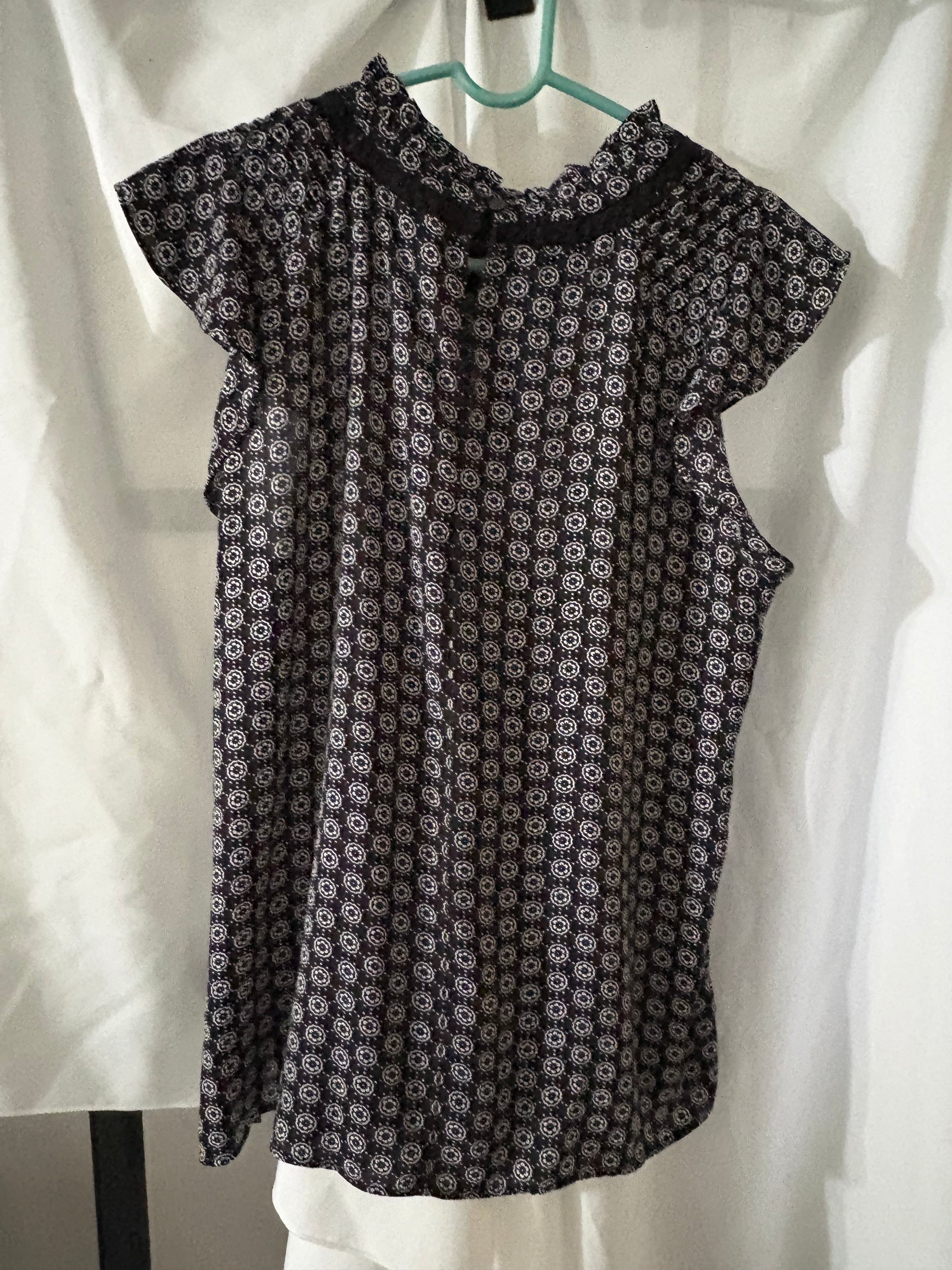 LOFT Black & White Medallion Print Flutter Sleeve Blouse
